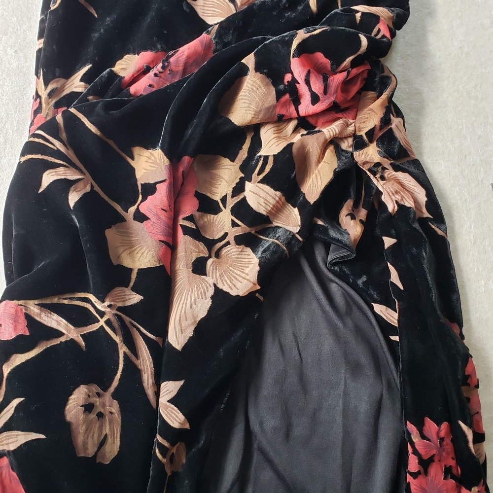 Lulus Velvet Burnout Strapless Gown Sz S Dress Floral Side Slit Formal Goth Vamp - Picture 13 of 16